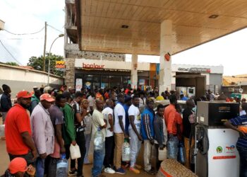 CAMEROUN: PENURIE DE CARBURANT A LA VEILLE DES FETES DE FIN D’ANNEE